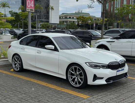 BMW 320i 2.0 16V TURBO GASOLINA SPORT GP AUTOMÁTICO